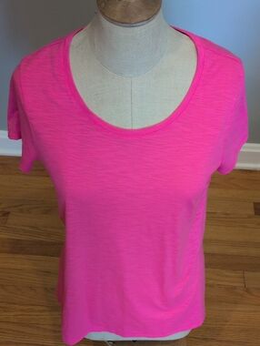 Lilly Pulitzer Etta Hot Pink Scoop Neck Short Sleeve Tee Small